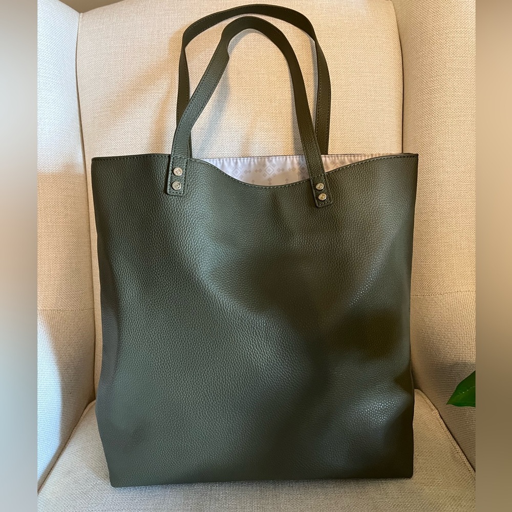 Thirty-One Around Town Olive Green Tote Bag